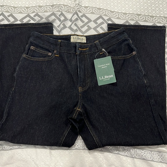 L.L.Bean Classic Straight Fit Jeans Comfort Knit Style Size 6 Regular NWT Pocket - Picture 3 of 7